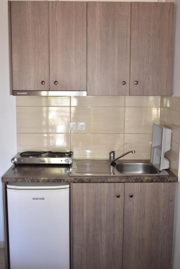 Michalis Place Apartments Vasilikí Eksteriør bilde