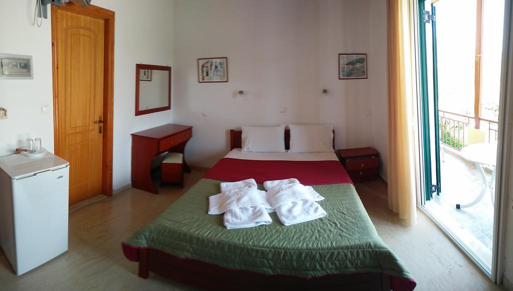 Michalis Place Apartments Vasilikí Eksteriør bilde