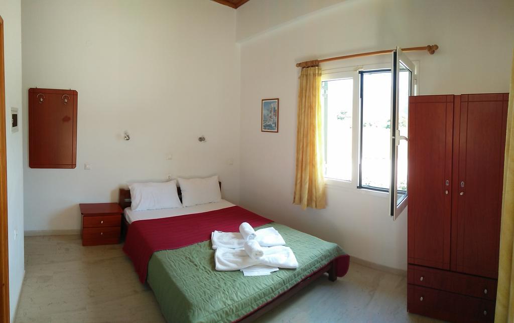 Michalis Place Apartments Vasilikí Eksteriør bilde